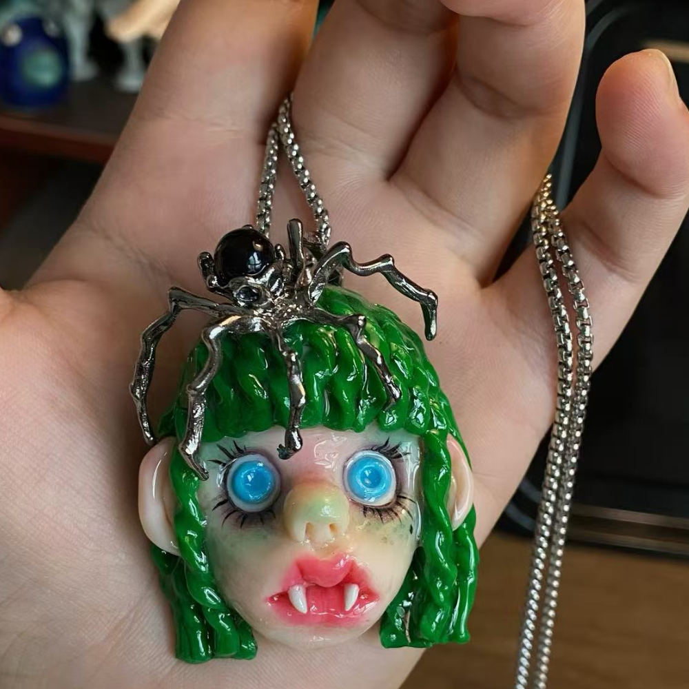 Green Spider Vampire Pendant